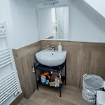 Konukevi Katane' Room's 3*
