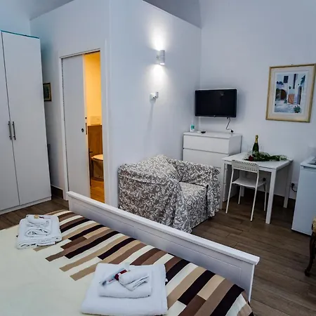 Katane' Room's 3* Katánie