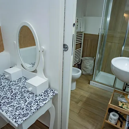 Katane' Room's Gæstehus